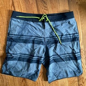 Oakley Men’s Board Shorts. Size 36. No liner.